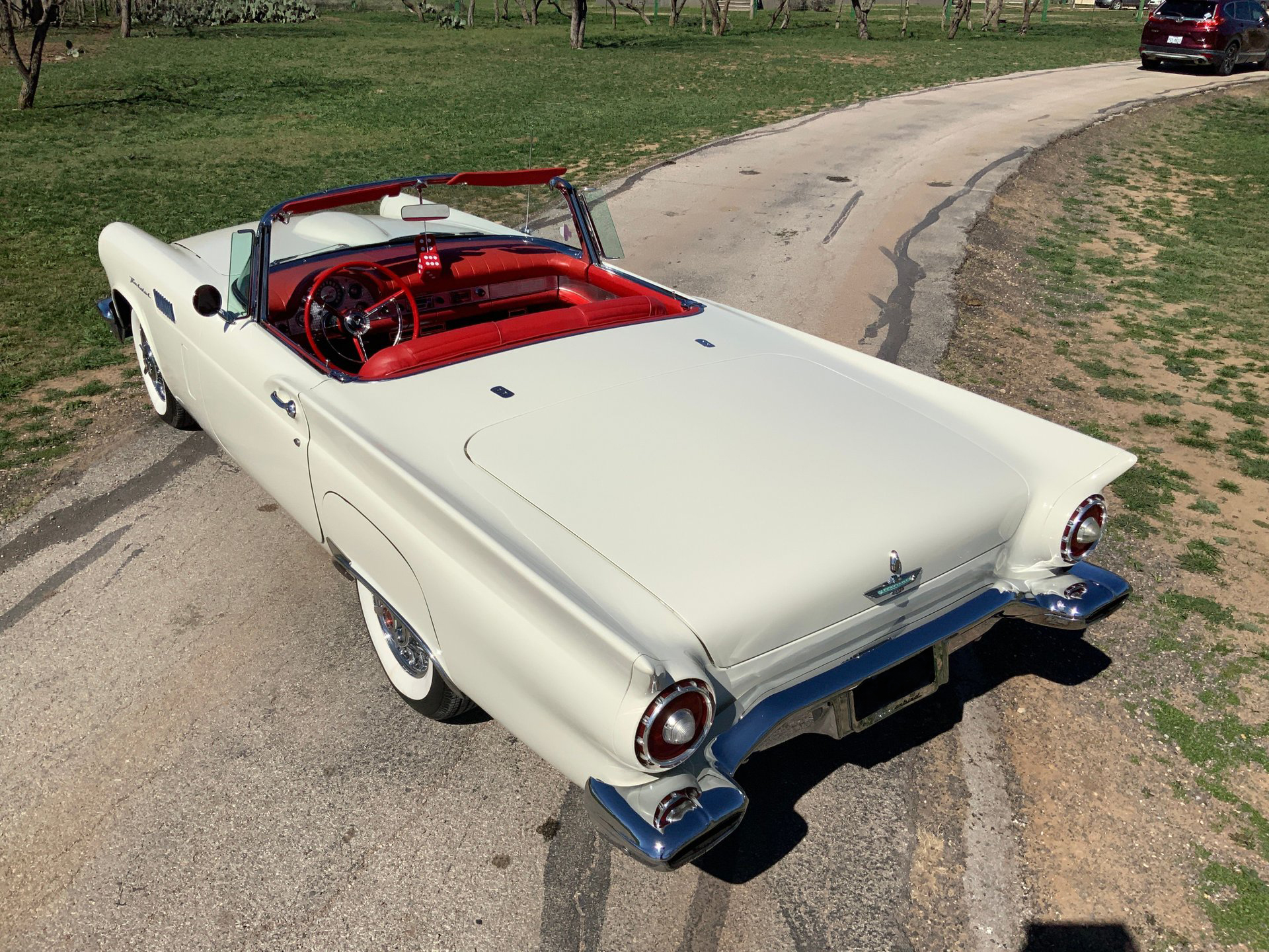 1957 Ford Thunderbird - Image 5